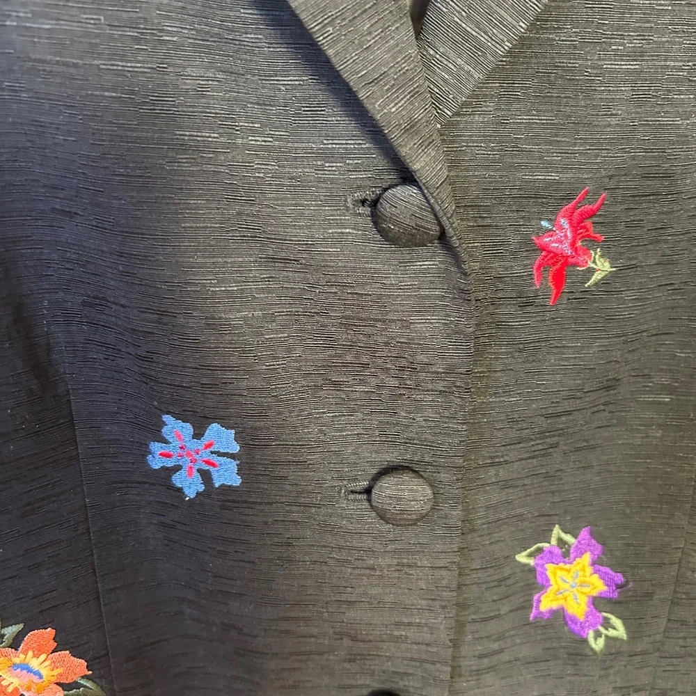Anna Carole Jacket‎ 100% Silk Black with Colorful Floral Embroidery Pockets 10